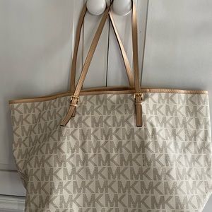 Michael Kors Tote